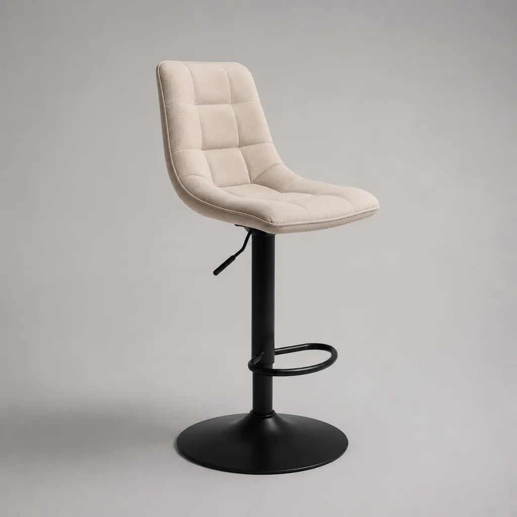 Sgabello da bar girevole regolabile in altezza in tessuto beige con schienale e base in acciaio nero, 43 x 48 x 91-112 cm