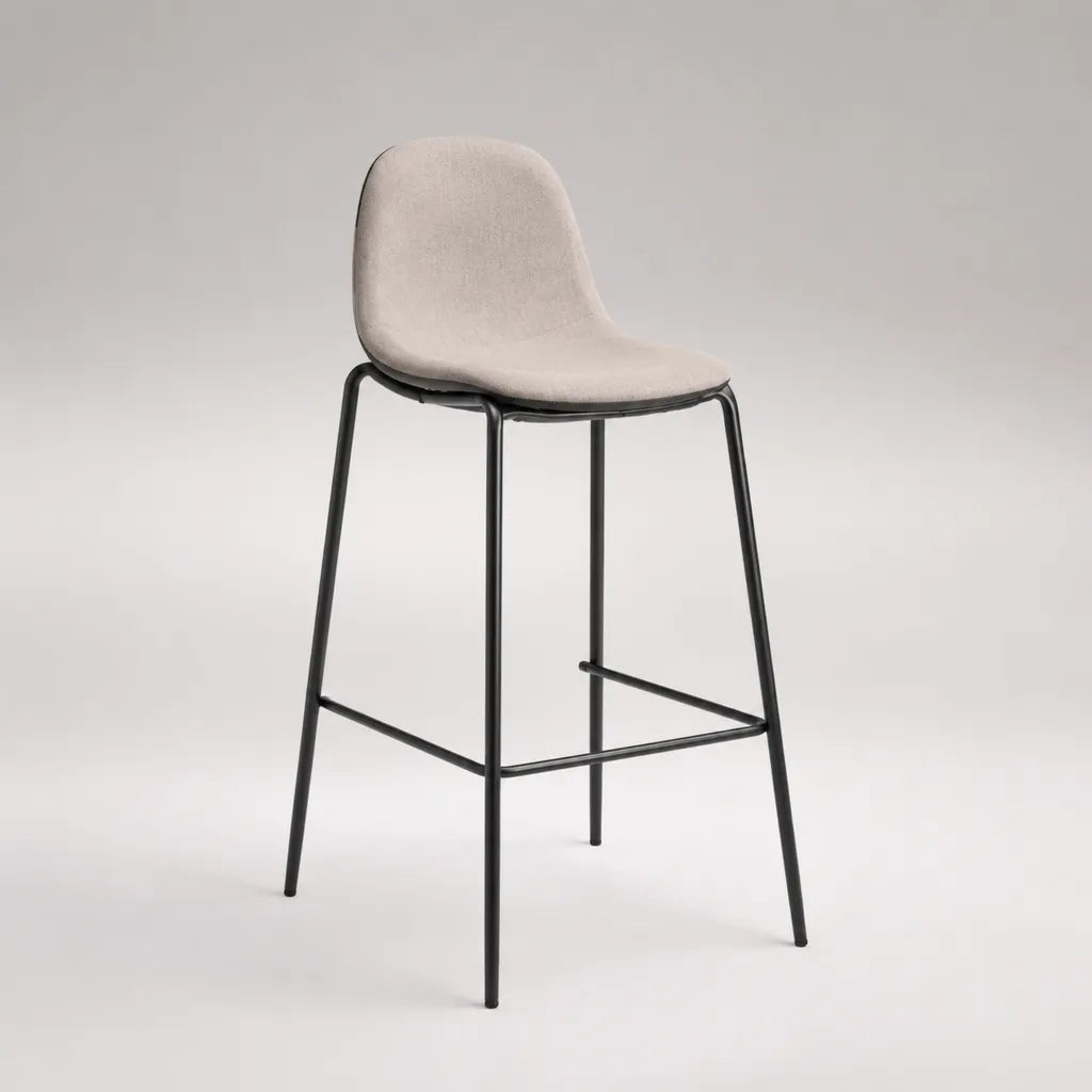 Sgabello da bar imbottito in poliestere e acciaio con schienale e poggiapiedi, beige e nero, 48 × 53 × 101 cm